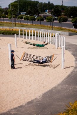 Lars Laj Playgrounds, Hammocks